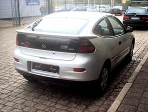 Mazda 323C 1.3 i 16V Hatchback